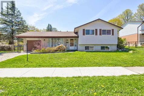557 Glen Manor Boulevard Waterloo ON N2L 4T7