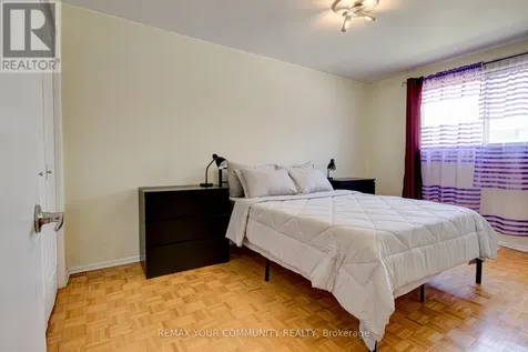 557 Glen Manor Boulevard Waterloo ON N2L 4T7