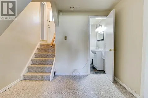 557 Glen Manor Boulevard Waterloo ON N2L 4T7