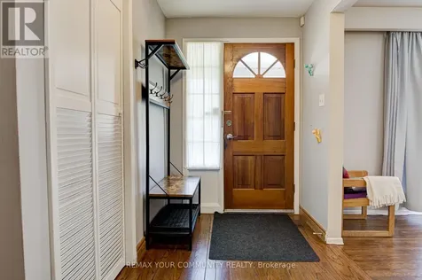 557 Glen Manor Boulevard Waterloo ON N2L 4T7