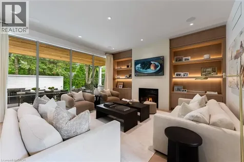 304 Pomona Avenue Burlington ON L7N 1T3