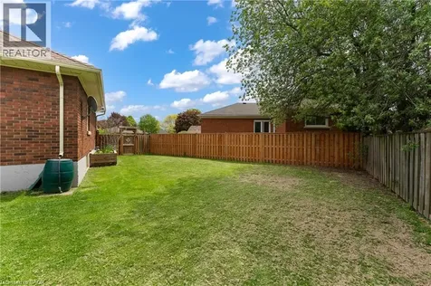 6396 Laura Crescent Niagara Falls ON L2G 5E4