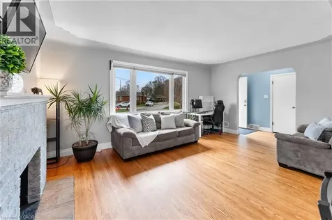 6396 Laura Crescent Niagara Falls ON L2G 5E4