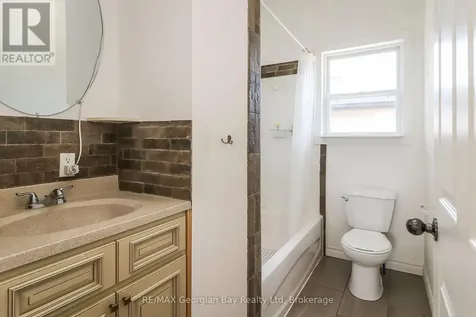 282 Norene Street Midland ON L4R 4C2