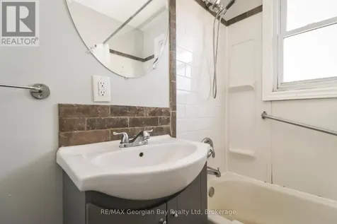 282 Norene Street Midland ON L4R 4C2