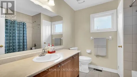 636 Serafini Crescent Milton (wi Willmott) ON L9T 7P1