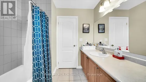 636 Serafini Crescent Milton (wi Willmott) ON L9T 7P1