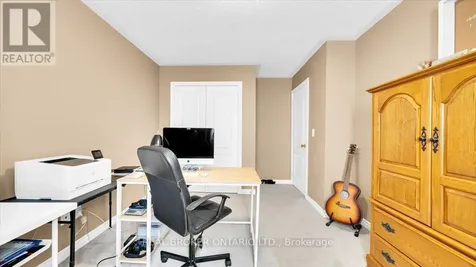 636 Serafini Crescent Milton (wi Willmott) ON L9T 7P1