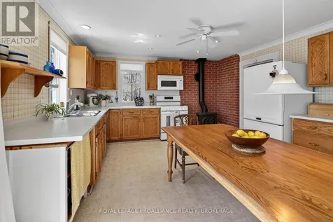 1 Pond Street Westport ON K0G 1X0