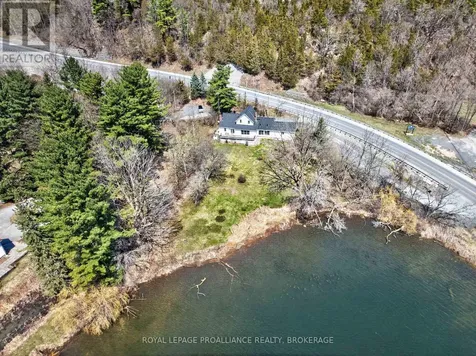 1 Pond Street Westport ON K0G 1X0