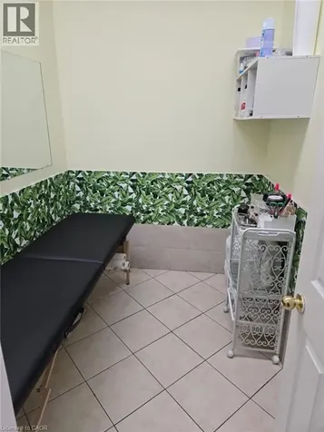 9688 Leslie Street Richmond Hill ON L4B 4C4