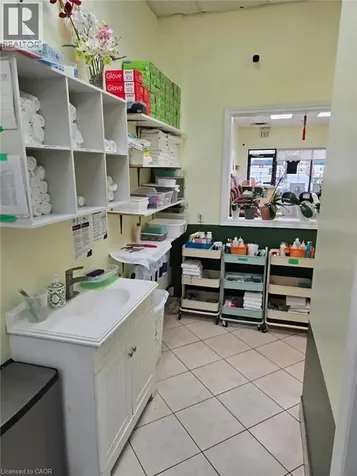 9688 Leslie Street Richmond Hill ON L4B 4C4