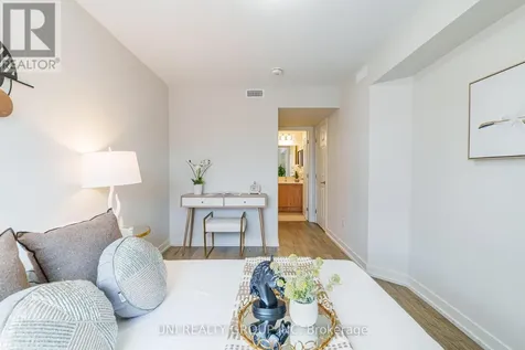 264 Anyolite Private Ottawa ON K2J 7J3