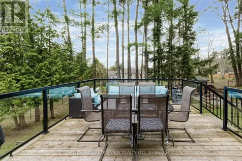 7 Fairway Crescent Wasaga Beach ON L9Z 1C1