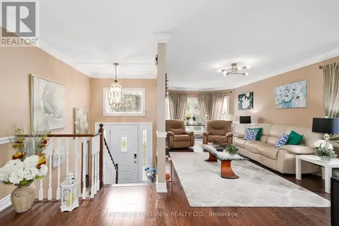 7 Fairway Crescent Wasaga Beach ON L9Z 1C1