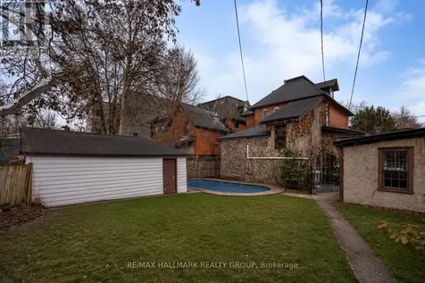 45 Russell Avenue Ottawa ON K1N 7W9