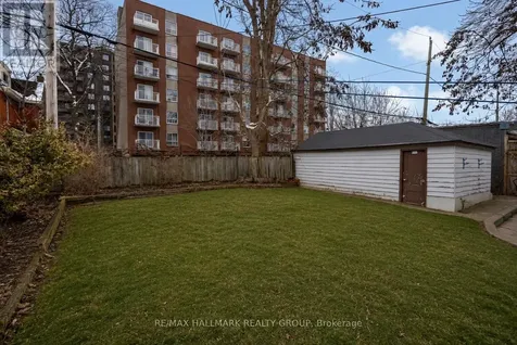 45 Russell Avenue Ottawa ON K1N 7W9