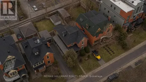 45 Russell Avenue Ottawa ON K1N 7W9