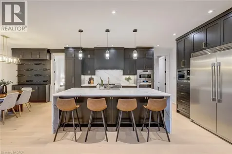 102 Cumming Court Ancaster ON L9G 1V3