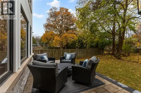 102 Cumming Court Ancaster ON L9G 1V3