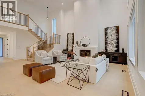 102 Cumming Court Ancaster ON L9G 1V3