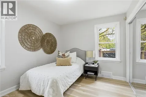 12 Valley Road St. Catharines ON L2S 1Y6
