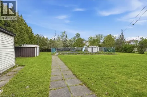 12 Valley Road St. Catharines ON L2S 1Y6