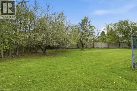 12 Valley Road St. Catharines ON L2S 1Y6