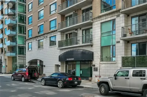 200 Besserer Unit# 512 Ottawa ON K1N 6B1