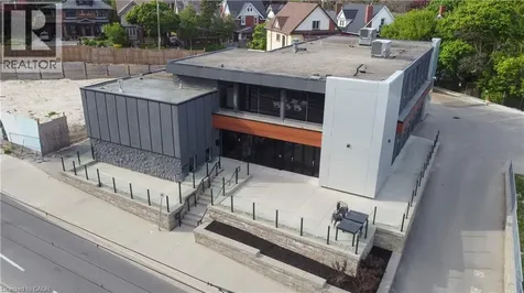 618 King Street West Kitchener ON N2G 1C8