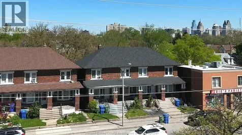 1424 Wyandotte Street West Windsor ON N9B 1H4