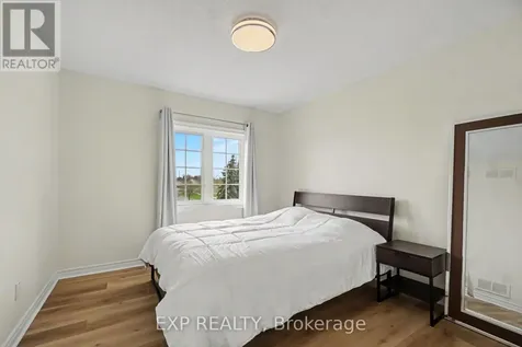2100 Melette Crescent Ottawa ON K4A 4X2