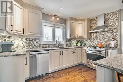 282 Clemow Avenue Pembroke ON K8A 2E4