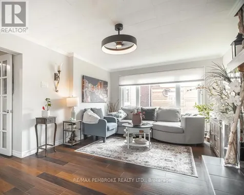 282 Clemow Avenue Pembroke ON K8A 2E4
