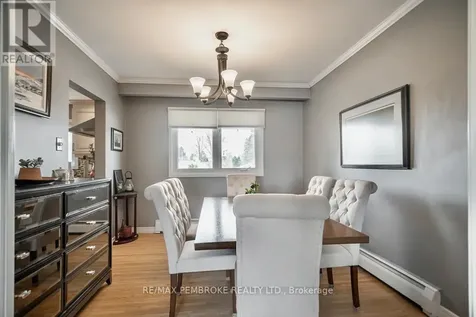 282 Clemow Avenue Pembroke ON K8A 2E4