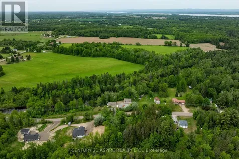 84 Sandy Beach Road Laurentian Valley ON K8A 6W8