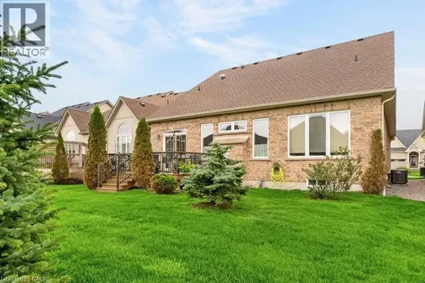 30 Galloway Trail Welland ON L3B 6G5