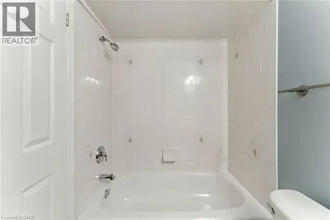 40 Wesleyan Court Ancaster ON L9G 5C7