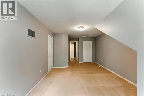 40 Wesleyan Court Ancaster ON L9G 5C7