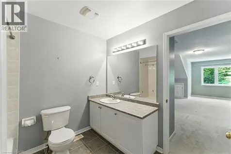 40 Wesleyan Court Ancaster ON L9G 5C7