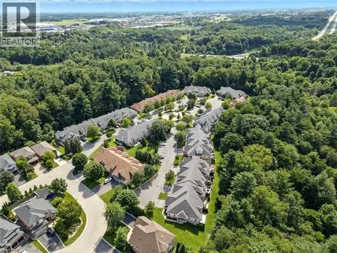 40 Wesleyan Court Ancaster ON L9G 5C7