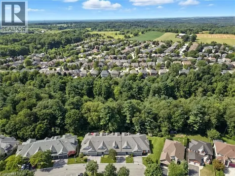 40 Wesleyan Court Ancaster ON L9G 5C7