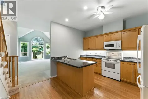 40 Wesleyan Court Ancaster ON L9G 5C7