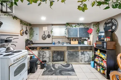 1441 Riverside Drive East Windsor ON N9A 2T9
