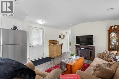 191 Steven Court Essex ON N8M 2A8