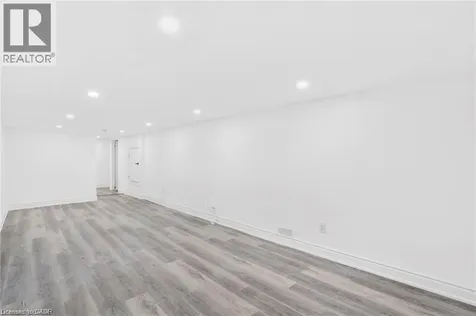 68 York Road Dundas ON L9H 1L7