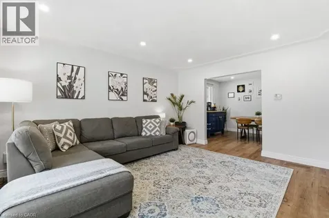 638 Glen Forrest Boulevard Waterloo ON N2L 4K2