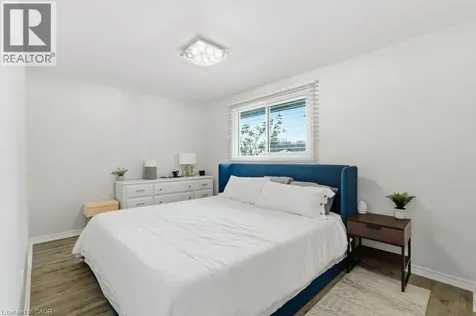 638 Glen Forrest Boulevard Waterloo ON N2L 4K2