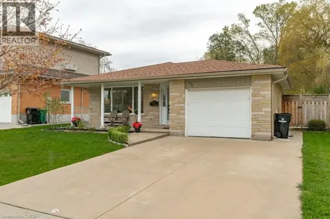 638 Glen Forrest Boulevard Waterloo ON N2L 4K2