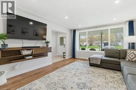 638 Glen Forrest Boulevard Waterloo ON N2L 4K2